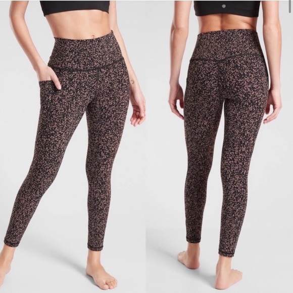Athleta Pants - Athleta Salutation Stash Pocket Gravel 7/8 Tight leggings S